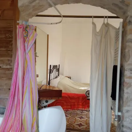 Pansiyon Le Clos Fleuri Nîmes